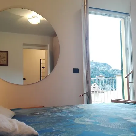 Monia House Sea View Apartament *