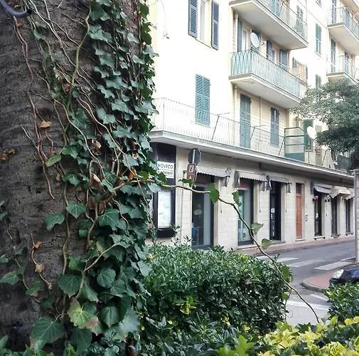 Monia House Sea View *