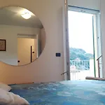 Monia House Sea View Lejlighed *