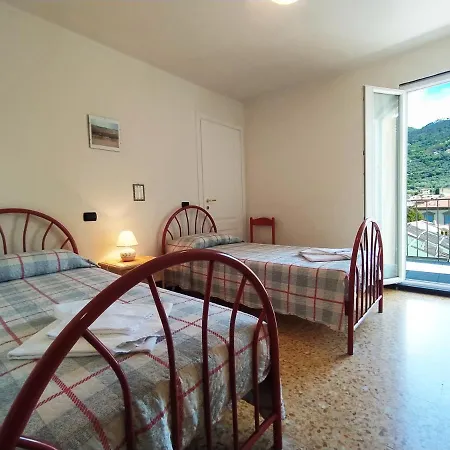 Monia House Sea View Λεβάντο