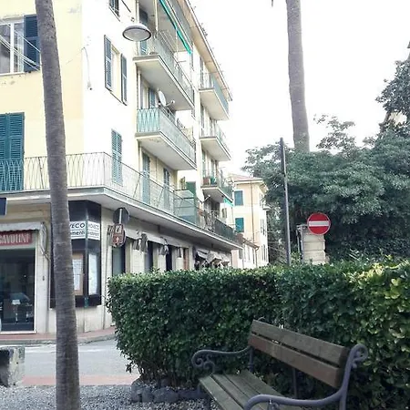 Monia House Sea View *